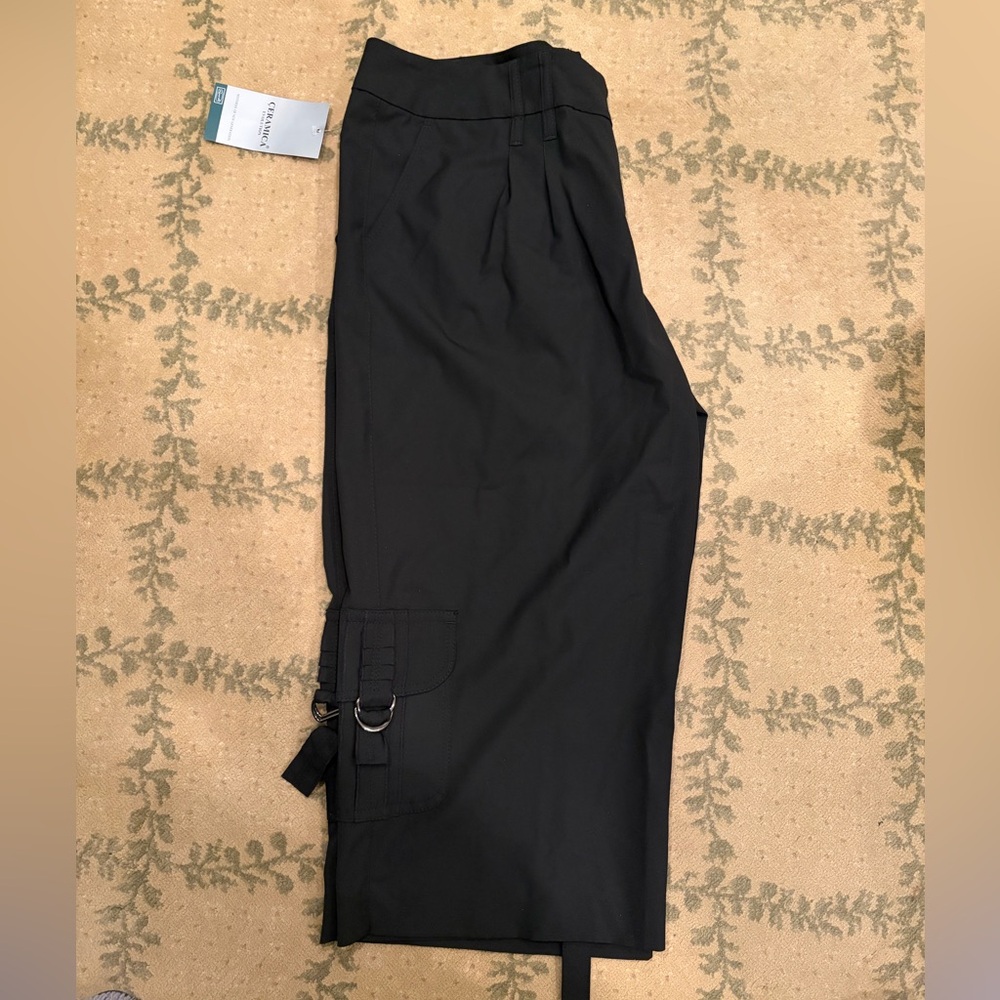 NWT Capri Cargo Pants